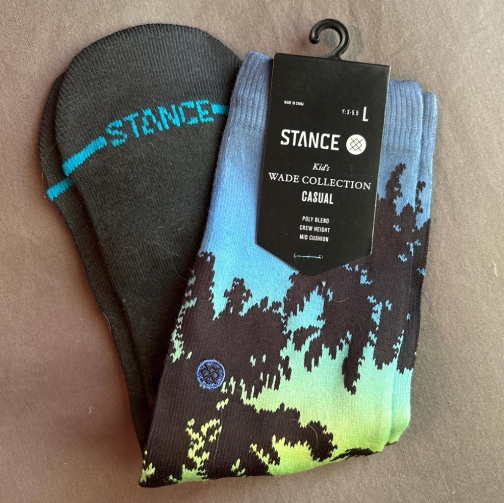 NWT Kid's Wade Collection Stance Tropical Palm Socks - Black and Green - Picture 2 of 3